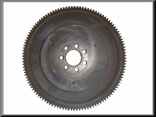 Flywheel (diameter 25 cm, axle hole 37 mm, small crankshaft)